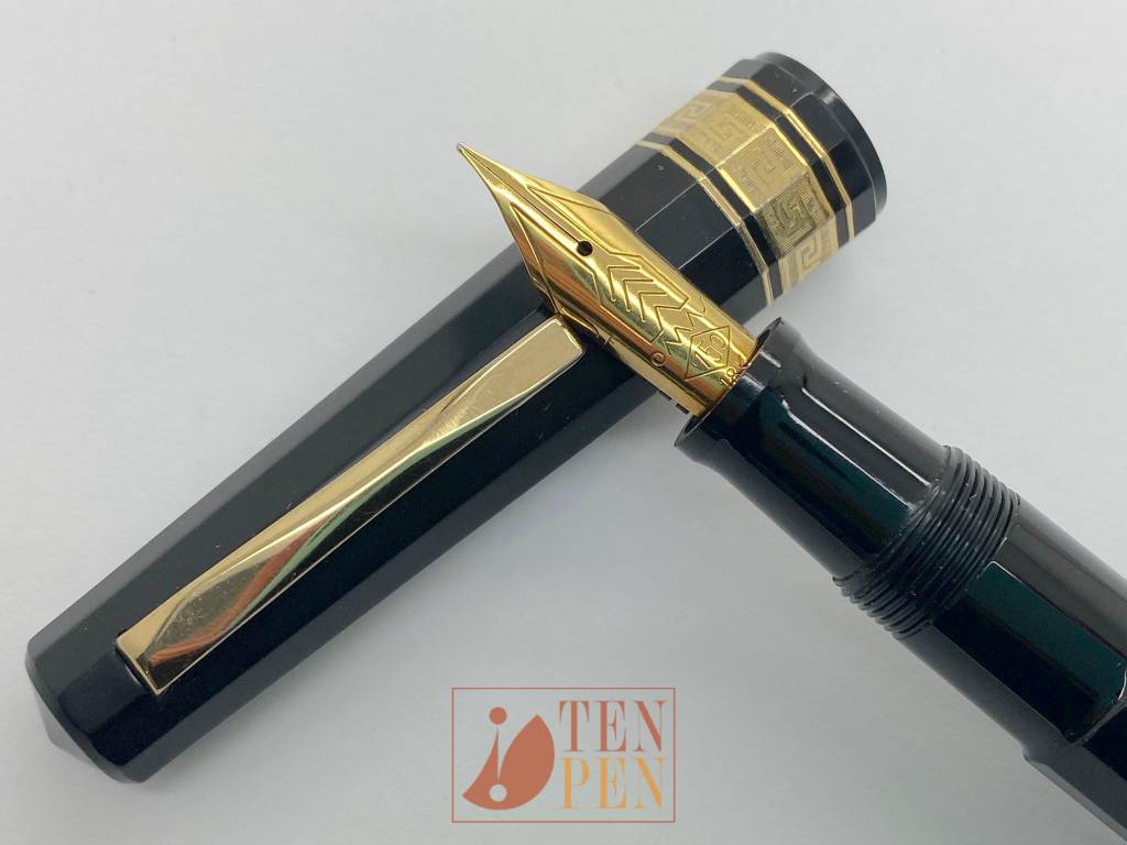 OMAS GENTLEMEN black vegetal resin- transitional model | Tenpen